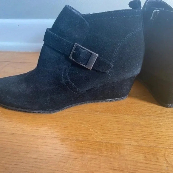 Franco Sarto Black Suede Wedge Booties - Picture 11 of 16